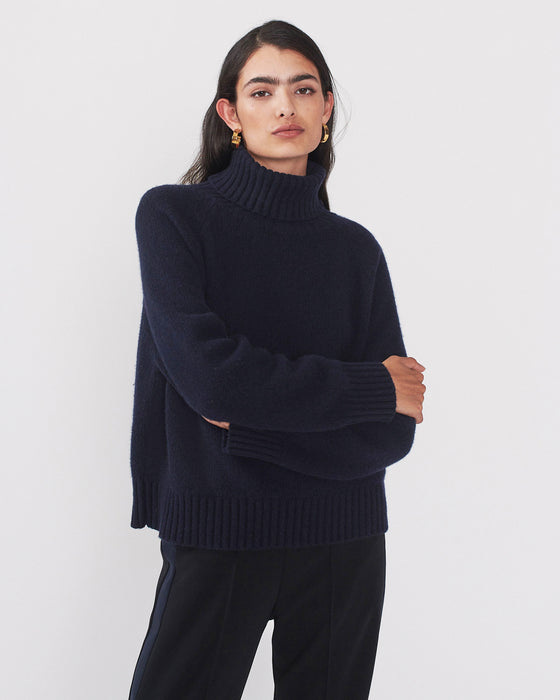 360 Cashmere Sweater Midnight - Final Sale